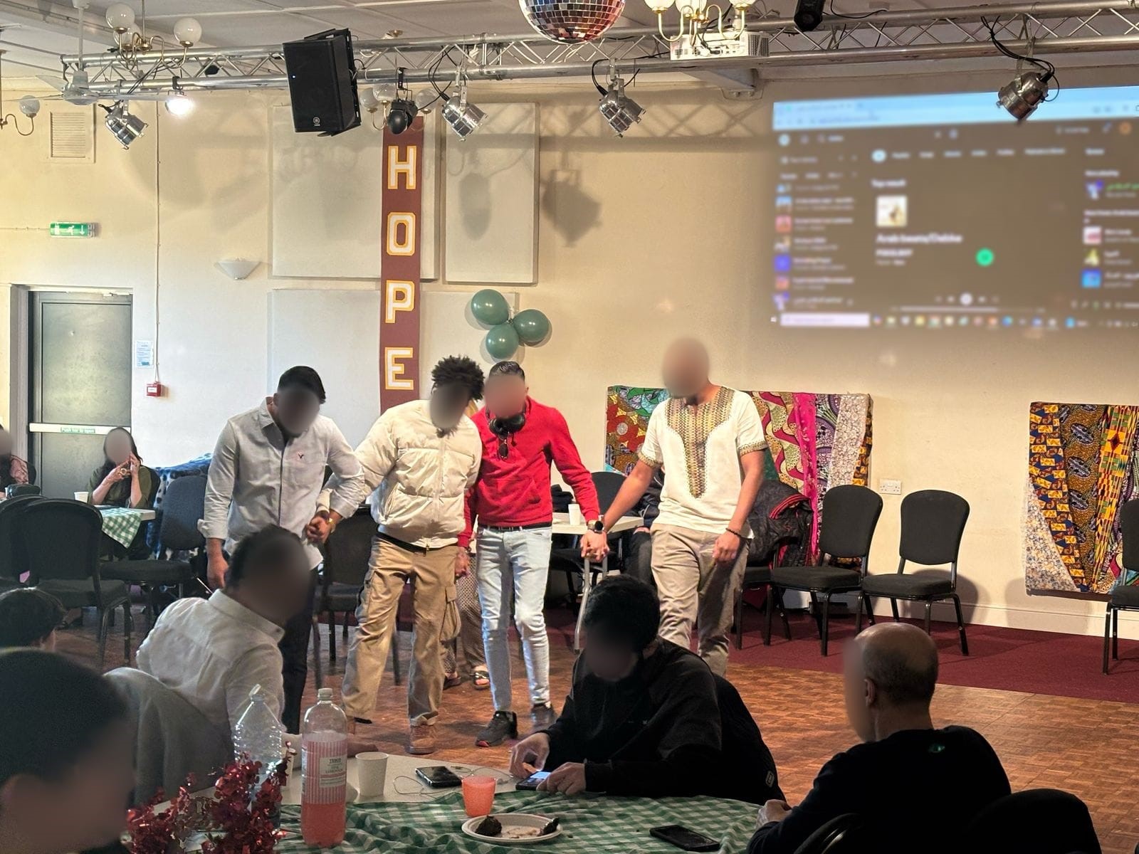 2b784dff-31f3-4766-a946-c6d98d4b1136